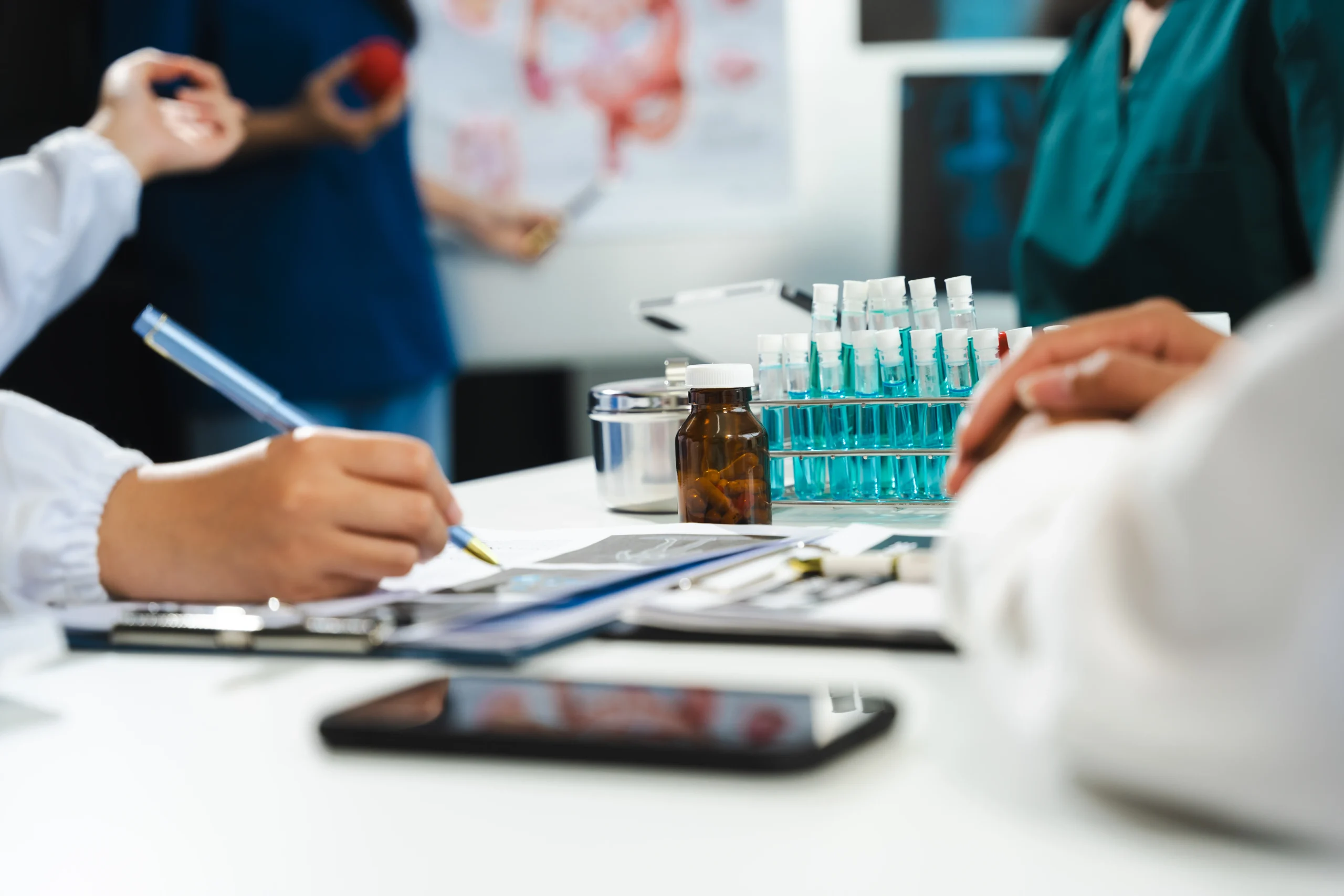 How to choose an enterprise drug database vendor?